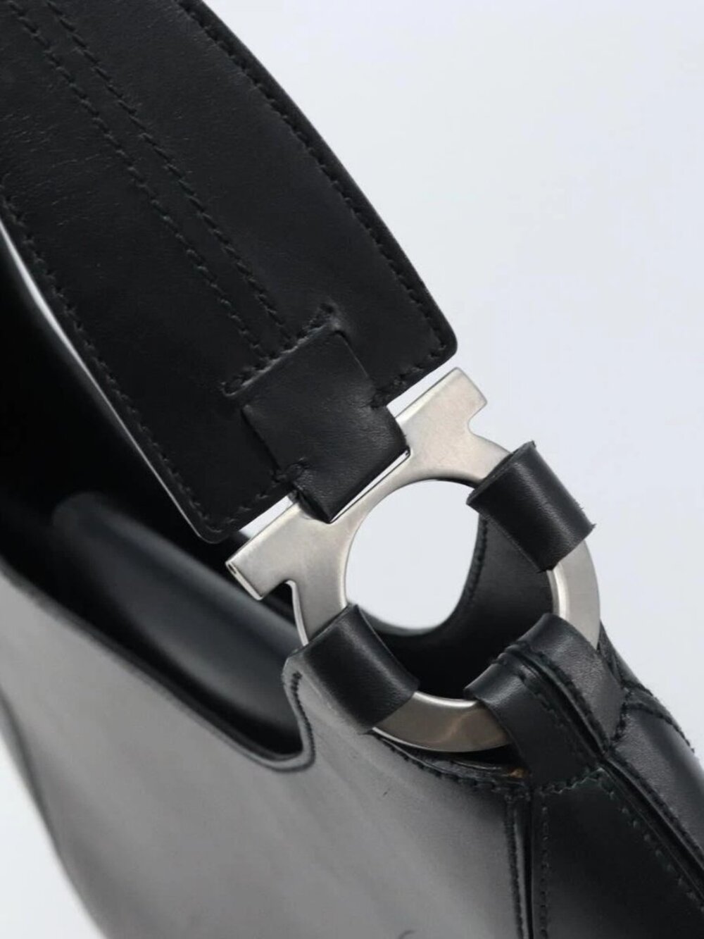 Salvatore Ferragamo Shoulder Bag Leather Black Auth ka2654A - Picture 8 of 16